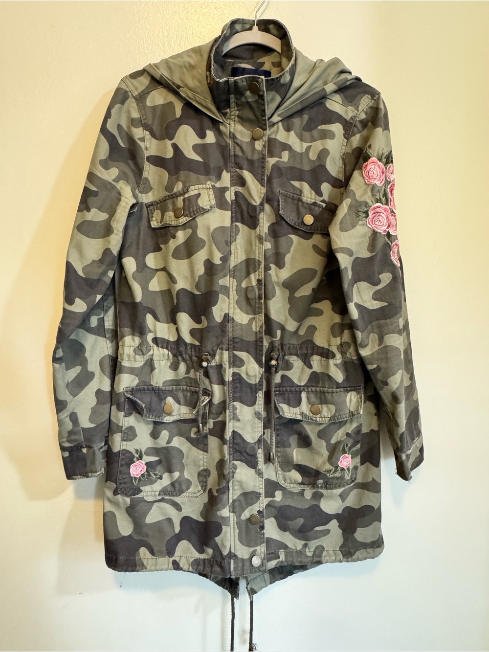 Francesca's BLUE RAIN Floral Embroidered Camo Hooded Jacket -Women's Size Medium